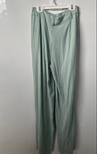 Load image into Gallery viewer, Forever 21 Womens Green Pleated Front Wide-Leg Trouser Pants Size Small
