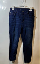 Load image into Gallery viewer, Tahari Womens Blue Denim Medium Wash Regular Fit Skinny Leg Jeans Size 6/28
