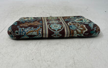Load image into Gallery viewer, Vera Bradley Womens Brown Blue Floral Print Framed Kisslock Small Clutch Bag
