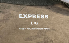 Load image into Gallery viewer, Express Unisex Green Camouflage Long Sleeve Pullover T-Shirt Size Large
