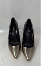Load image into Gallery viewer, Aldo Womens Kriss Silver Tone Black Leather Pointed Toe Pump Heels Size 6
