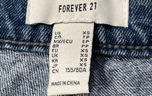 Load image into Gallery viewer, Forever 21 Womens Blue Cotton Denim High Waisted Frayed Raw Hem Mini Skirt Sz XS
