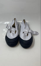Load image into Gallery viewer, Vans Womens 93 Black Silver Adjustable Buckle Round Toe Mary Jane Shoes Size 7
