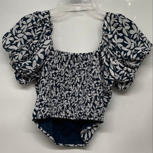Load image into Gallery viewer, Abercrombie &amp; Fitch Womens Blue White Leaf Print Cropped Blouse Top Size L
