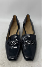 Load image into Gallery viewer, Naturalizer Womens Wynrie Black Leather Slip-On Square Toe Loafer Heels Size 9

