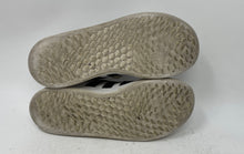 Load image into Gallery viewer, Adidas Boys Grand Court EF0109 White Low Top Hook &amp; Loop Sneaker Shoes Size 2
