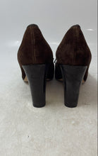 Load image into Gallery viewer, Steve Madden Womens Brown Suede Round Toe Pump Heels Size 8 M

