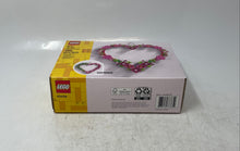 Load image into Gallery viewer, Lego 40638 Customize Heart Ornament 254 Pieces Building Toy Set Ages 9+
