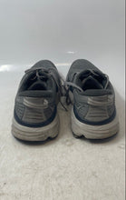 Load image into Gallery viewer, Hoka One One Mens Bondi 7 Gray Low Top Lace-Up Running Shoes Size 10.5
