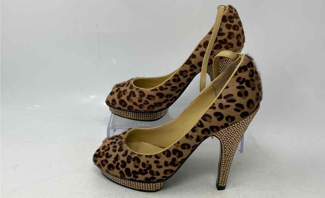 Betsey Johnson Womens Brown Beige Animal Print Ankle Strap Pump Heels Size 6M