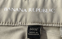 Load image into Gallery viewer, Banana Republic Mens Beige Flat Front Pockets Regular Fit Chino Pants Size 34X32
