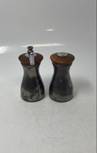 Load image into Gallery viewer, Set Of 2 Pcs Vintage Silver Tone Home And Tableware Salt &amp; Pepper Shaker
