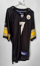 Load image into Gallery viewer, Reebok Mens Black Pittsburgh Steelers Ben Roethlisberger #7 NFL Jersey Size M

