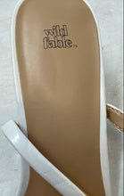Load image into Gallery viewer, Wild Fable Womens Blaire White Leather Open Toe Ankle Strap Sandals Size 9
