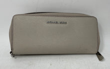 Load image into Gallery viewer, Michael Kors Womens Jet Set Gray Inner Divider ID Window Zip-Around Wallet
