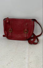 Load image into Gallery viewer, Dakota Womens Red Leather Inner Pockets Adjustable Strap Zipper Crossbody Bag
