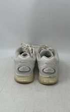 Load image into Gallery viewer, New Balance Womens 577 WW577WT White Leather Lace-Up Running Shoes Size 8 B
