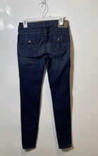Load image into Gallery viewer, True Religion Womens Blue Denim Belt Loops Button Front Skinny Jeans Size 27
