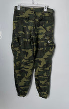 Load image into Gallery viewer, Fashion Nova Womens Green Camouflage Flat Front Cadet Kim Cargo Pants Size Small
