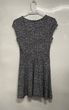 Load image into Gallery viewer, Michael Kors Womens Black And White Printed Short Sleeve Mini Dress Size P
