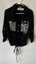 Load image into Gallery viewer, Womens Black Sequin Pocket Roll Tab Sleeve Drawstring Hem Button-Up Shirt No Sz
