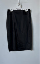Load image into Gallery viewer, White House Black Market Womens Black Side Zip Straight &amp; Pencil Skirt Size 00
