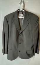 Load image into Gallery viewer, Hugo Boss Mens Gray Single-Breasted Three-Button Blazer Jacket Size 42R
