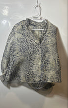 Load image into Gallery viewer, Zara Womens Multicolor Snake Print Long Sleeve V-Neck Pullover Blouse Top Sz XS
