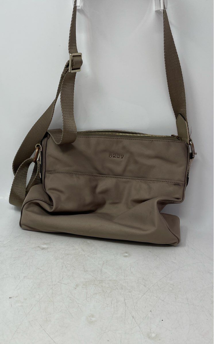 DKNY Womens Gray Inner Pocket Adjustable Strap Zipper Crossbody Handbag