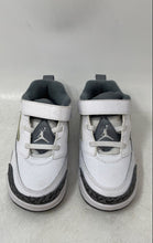 Load image into Gallery viewer, Nike Kids Jordan Spizike Low FQ3952-102 White Gray Sneaker Shoes Size 9C

