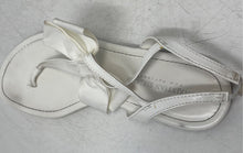 Load image into Gallery viewer, Christian Siriano For Payless Womens White Bow Flat Thong Sandals Size 8.5
