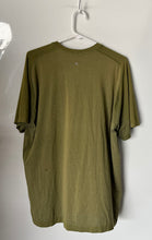 Load image into Gallery viewer, Lululemon Mens Green Short Sleeve Crew Neck Activewear Pullover T-Shirt Size XL
