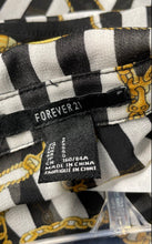 Load image into Gallery viewer, Forever 21 Womens Multicolor Striped Long Sleeve Collared Button-Up Shirt Size S
