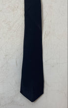 Load image into Gallery viewer, Milano Uomo Mens Black Silk Adjustable Keeper Loop Formal Pointed Tie
