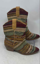 Load image into Gallery viewer, Wonderly Womens Buckley Multicolor Geometric Pull-On Cowgirl Western Boots Sz 8M
