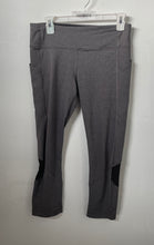 Load image into Gallery viewer, Lululemon Womens Gray Heather Activewear Skinny Leg Cropped Legging Size 8
