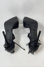Load image into Gallery viewer, Steve Madden Womens Black Leather Pointed Toe Strappy Heels Size 7.5 M
