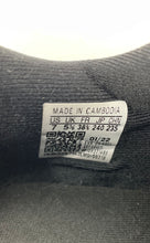 Load image into Gallery viewer, Adidas Womens Ozweego GX4026 Black Low Top Lace-Up Running Sneaker Shoes Size 7
