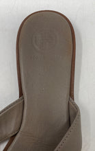 Load image into Gallery viewer, Authentic Tory Burch Womens Benton 64172 Gray Thong Sandals Size 8M Worn

