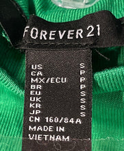 Load image into Gallery viewer, Forever 21 Womens Green Long Sleeve Turtleneck Cropped Blouse Top Size Small
