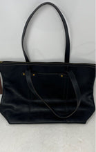 Load image into Gallery viewer, Fossil Womens Black Leather Inner Pocket Double Strap Zipper Shoulder Bag
