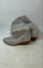 Load image into Gallery viewer, Unbranded Womens Silver Rhinestone Side Zip Cowgirl Western Boots Size 8
