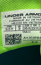 Load image into Gallery viewer, Under Armour Boys Curry Flow 12 3028194-001 Green Black Sneakers Shoes Size 3.5Y

