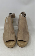 Load image into Gallery viewer, Kenneth Cole New York Womens Olivia Beige Wedge Heel Espadrille Sandals Sz 9.5M
