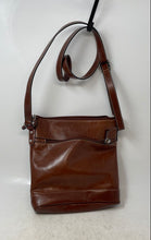 Load image into Gallery viewer, Giani Bernini Womens Brown Leather Inner Pocket Adjustable Strap Crossbody Bag
