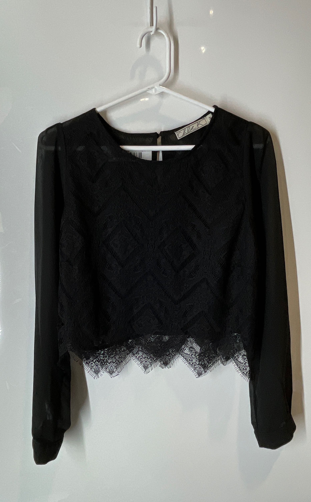 Chloe K Womens Black Lace Overlay Long Sleeve Round Neck Cropped Blouse Top Sz M