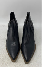 Load image into Gallery viewer, Vince Camuto Womens Black Leather Pointed Toe Ankle Boots Size 9.5M
