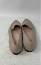 Load image into Gallery viewer, Avellini Womens Beige Leather Pointed Toe Slip-On Loafer Flats Size EUR 41
