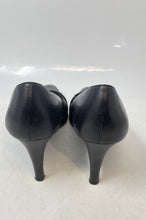 Load image into Gallery viewer, Lauren Ralph Lauren Womens Zandra Black Leather Slip-On Pump Heels Size 9B
