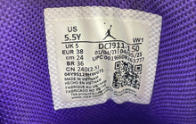 Load image into Gallery viewer, Authentic Nike Boys Air Jordan Pro Strong White Black Purple Shoes Size 5.5Y
